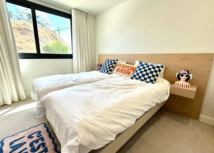 Stylish 3-bedroom In Azahar De * Estepona