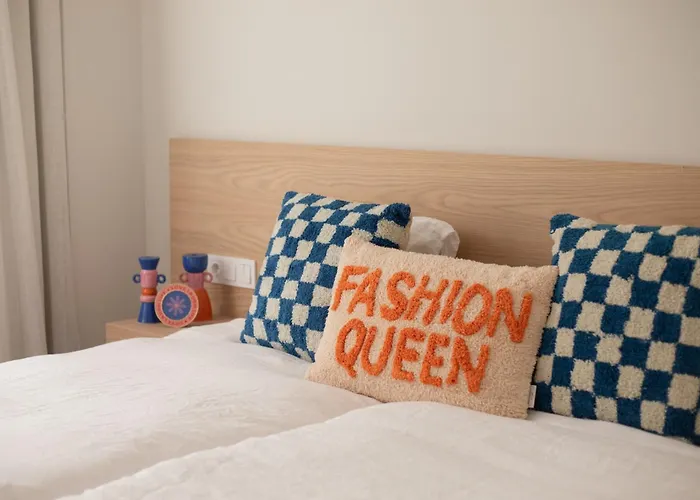 Stylish 3-bedroom In Azahar De Lägenhet