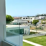 Stylish 3-bedroom In Azahar De