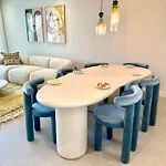 Apartment Stylish 3-bedroom In Azahar De Estepona
