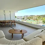 Apartment Stylish 3-bedroom In Azahar De *