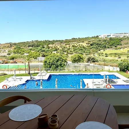 Apartment Stylish 3-bedroom In Azahar De