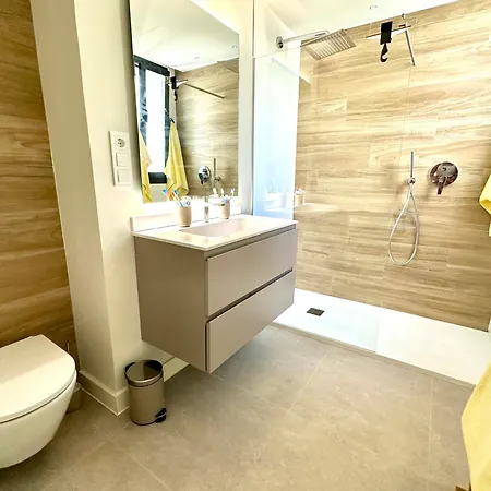 شقة Stylish 3-bedroom In Azahar De إِستيبونا