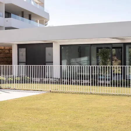 Daire Stylish 3-bedroom In Azahar De Estepona