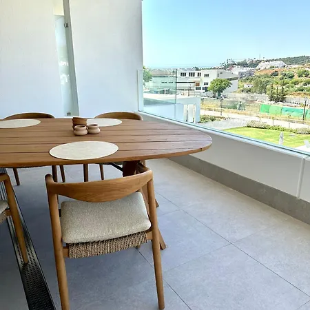 아파트 Stylish 3-bedroom In Azahar De *