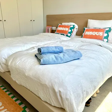 Stylish 3-bedroom In Azahar De * 에스테포나